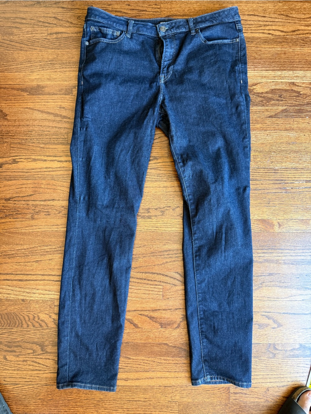 Express Dark Blue Denim Jeans with Contrast Stitching